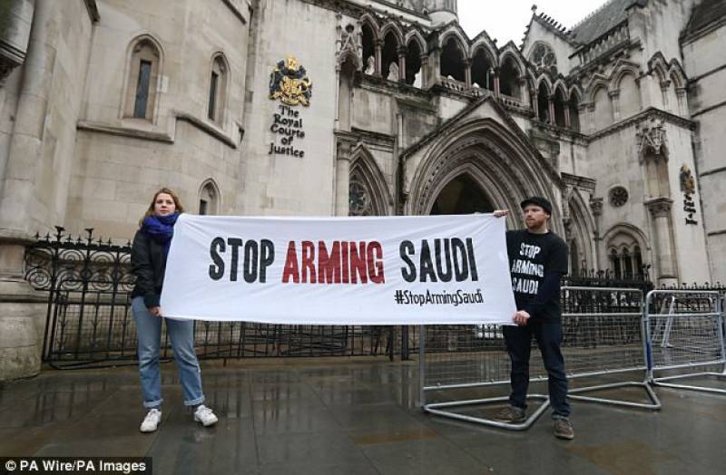 Британия считает законным снабжение КСА оружием для бомбардировок Йемена