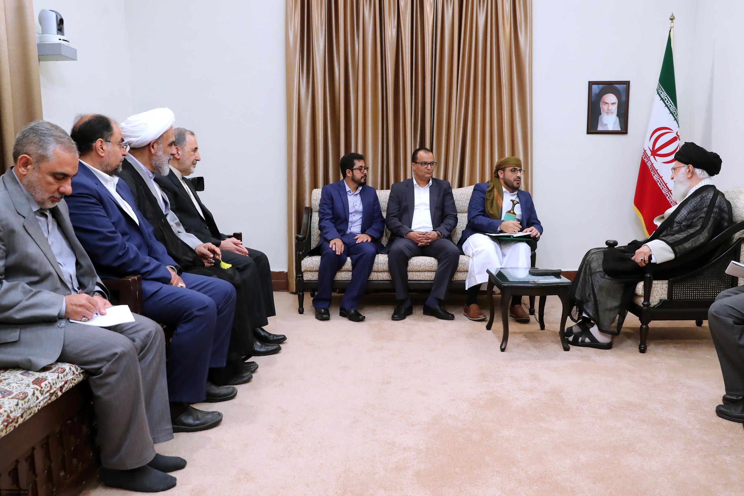 Верховный лидер Ирана принял делегацию хуситов