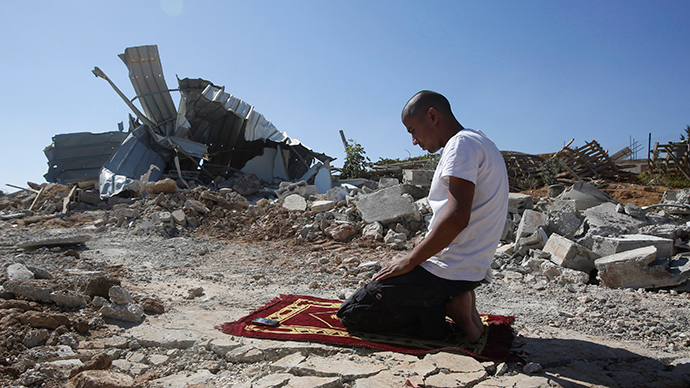 В Иерусалиме сионисты вынуждают палестинцев строить дома под снос