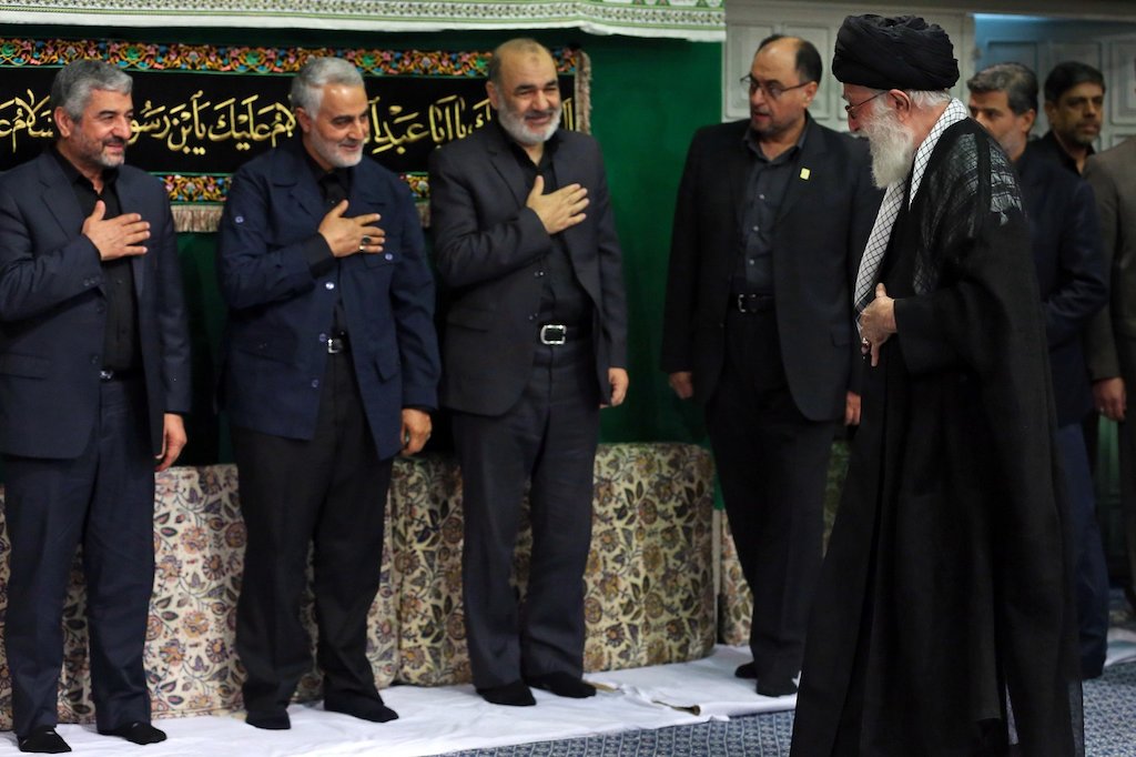 Аятолла Хаменеи: «Убийц Касема Сулеймани ждет жесткое возмездие»