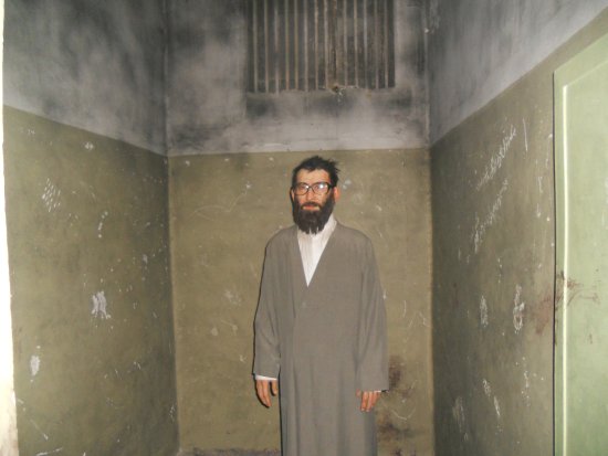 По шахским тюрьмам: сейид Али Хаменеи – политзаключенный
