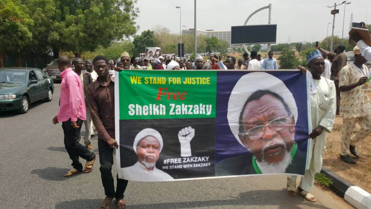 В Нигерии правительственная армия расстреляла собравшихся на Арбаин шиитов