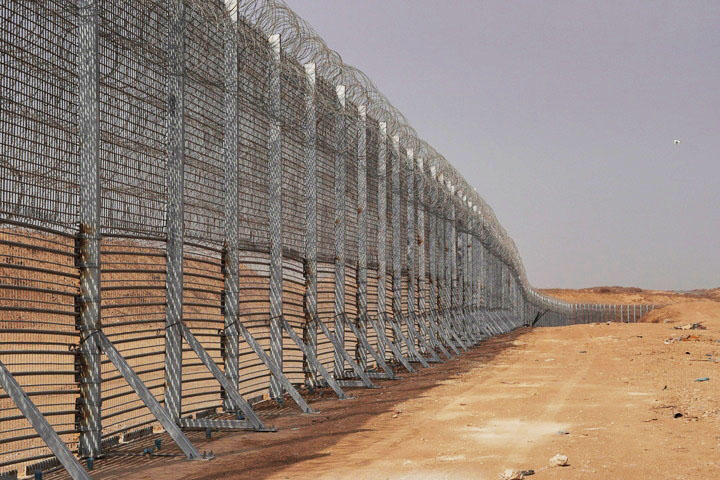 Режим апартеида и сегрегации: сионисты достроили новую стену на границе Газы