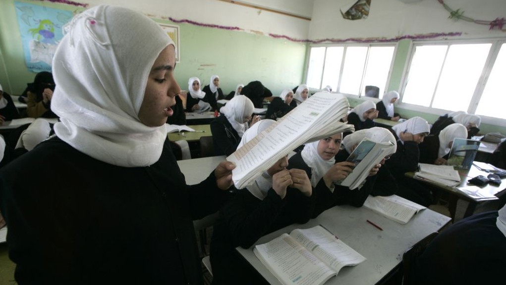 Палестинцы протестуют против израильской программы по истории в своих школах
